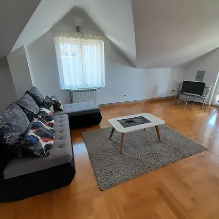 Apartment Ken Surčin Esterno foto