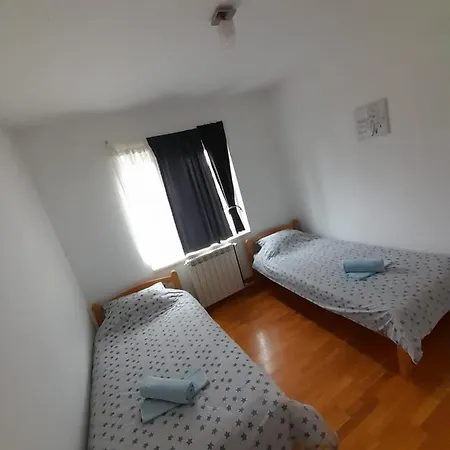 Apartment Ken Surčin Esterno foto