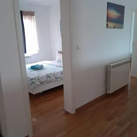 Apartment Ken Surčin Esterno foto